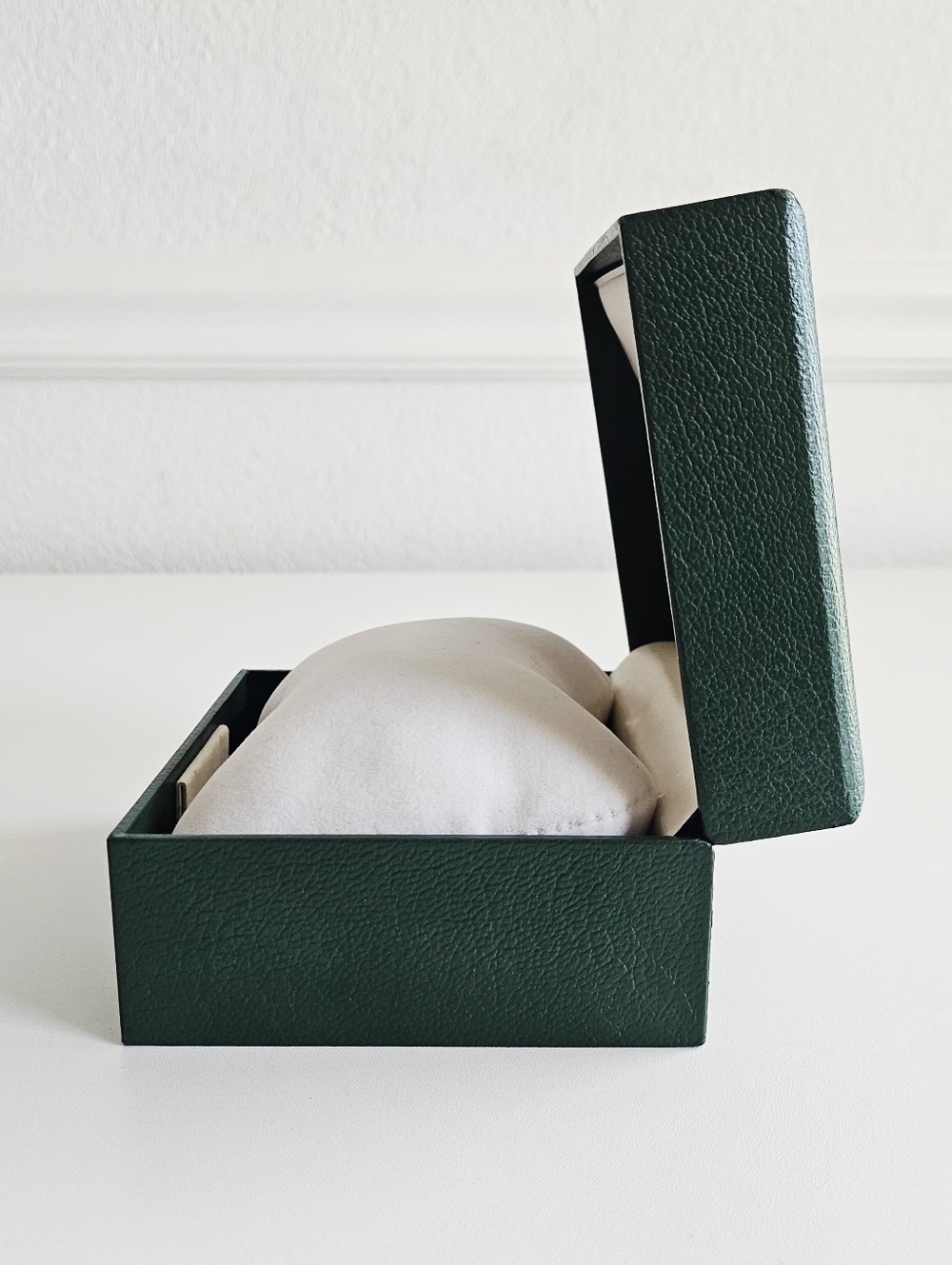 Gucci Green Watch Storage Box - Picture 5 of 8